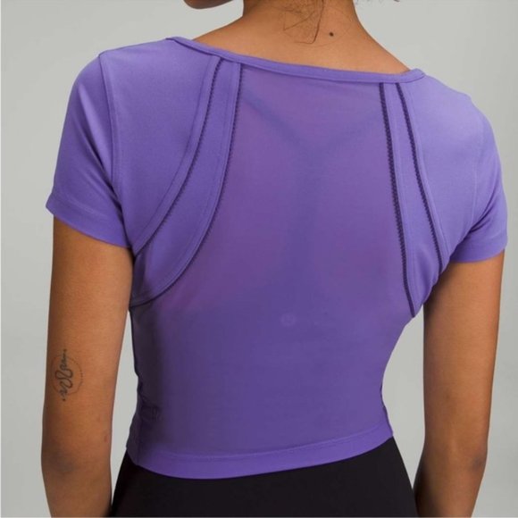 2022 Lululemon Square Neck Mesh and Nulu Yoga Short Sleeve Shirt Size 20 - Picture 2 of 8